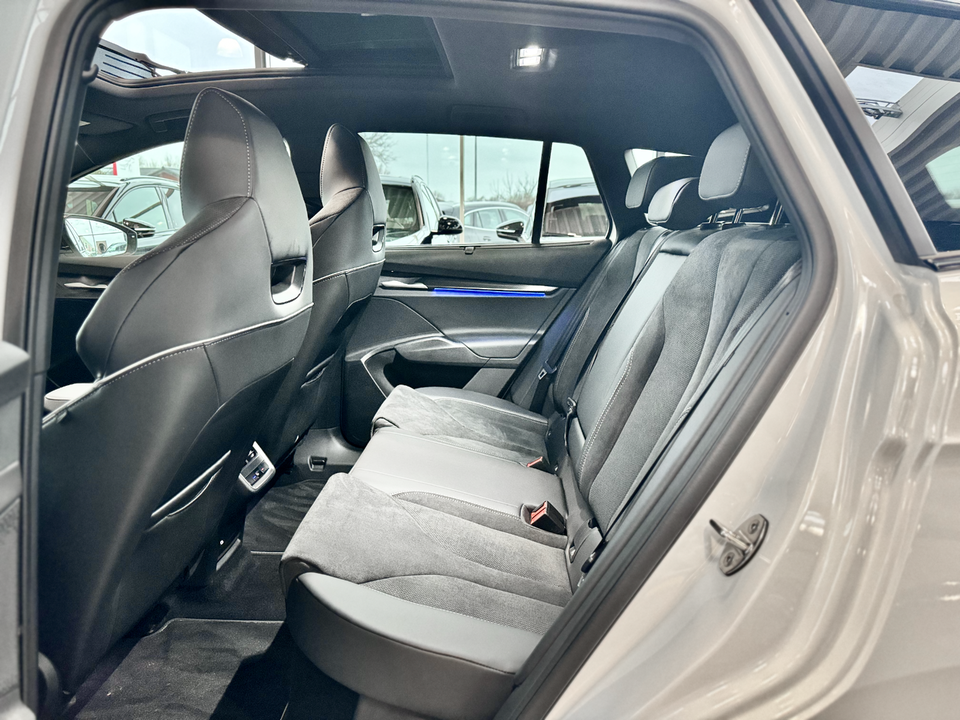 Skoda Enyaq 85 iV Sportline Advanced 5d