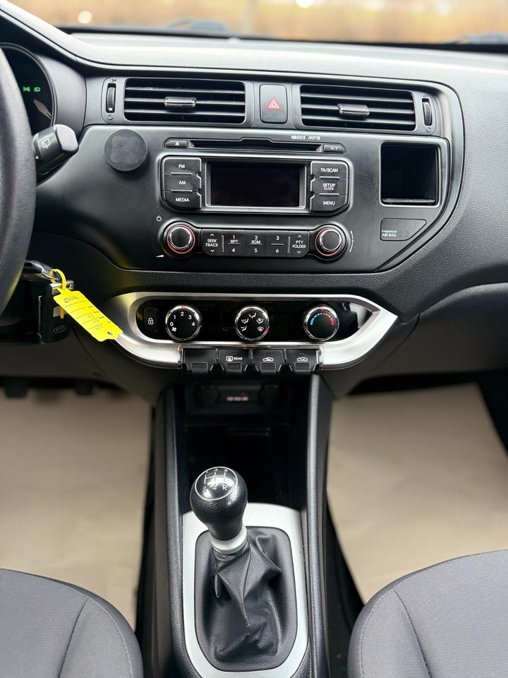 Kia Rio 1,2 CVVT Style+ 5d