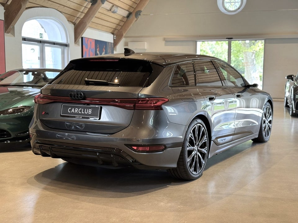 Audi S6 e-tron Avant quattro 5d