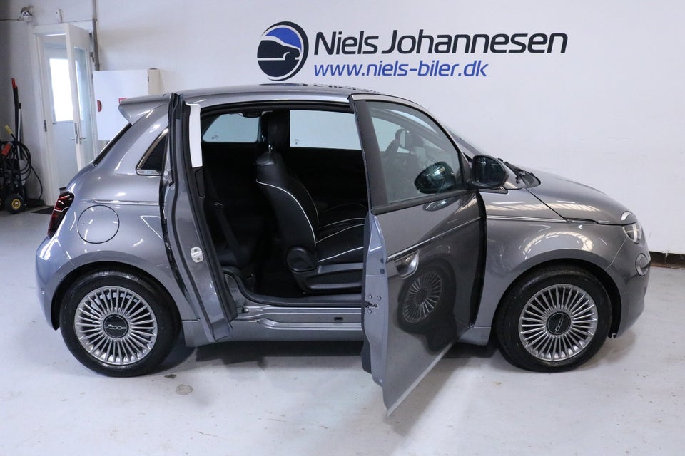 Fiat 500e 42 Icon 3+1 4d