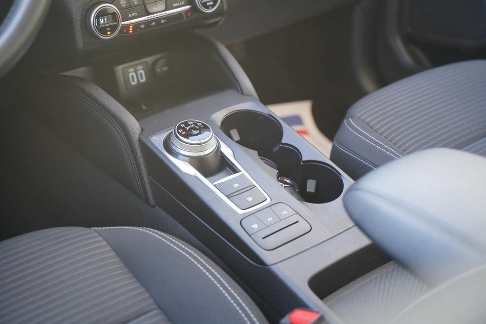 Ford Kuga 2,5 PHEV Titanium CVT 5d