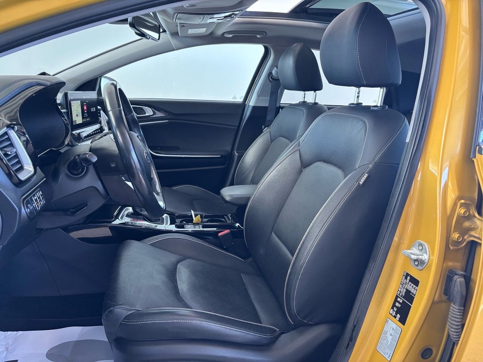 Kia XCeed 1,6 PHEV Upgrade Intro DCT 5d