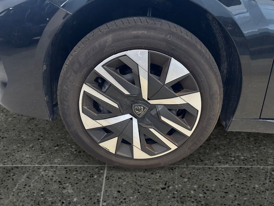Peugeot e-208 50 Style 5d