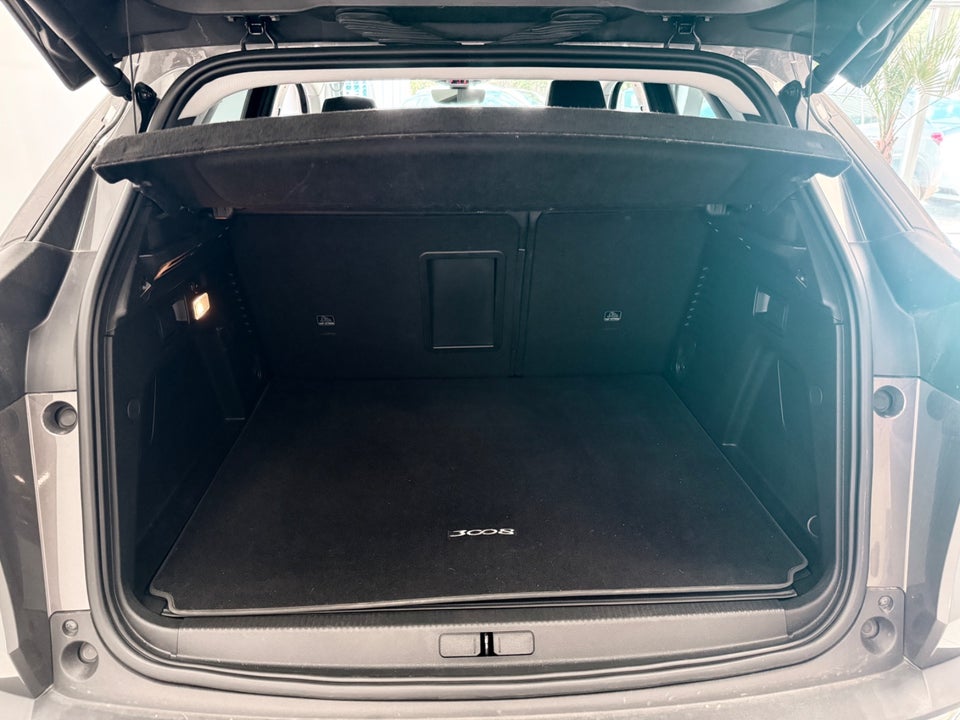 Peugeot 3008 1,6 Hybrid Allure Pack EAT8 5d