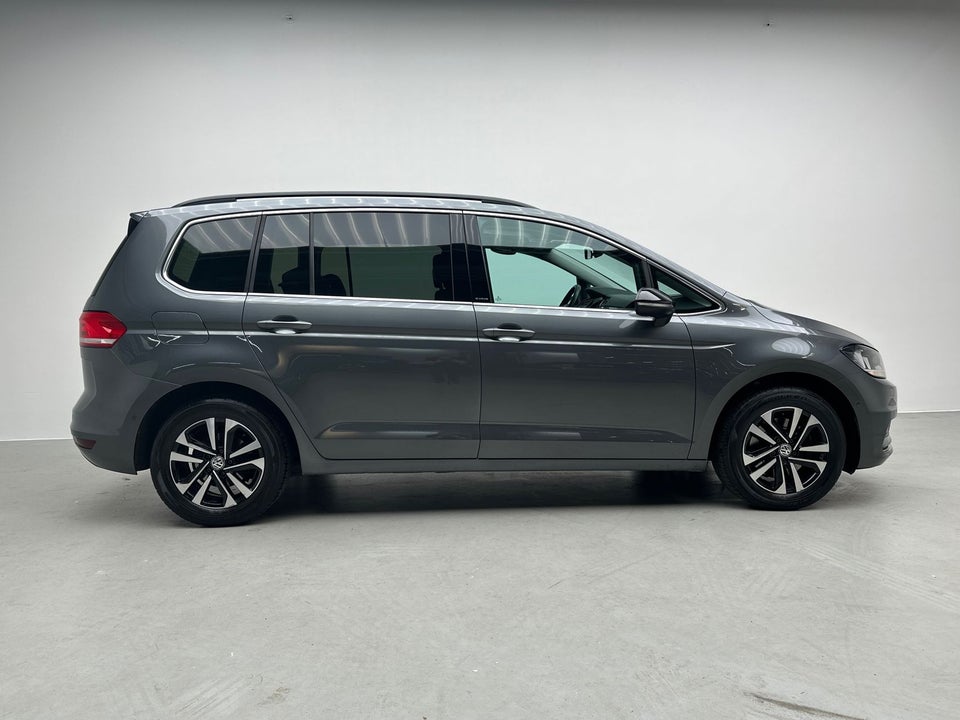 VW Touran 1,6 TDi 115 Comfortline DSG 7prs 5d