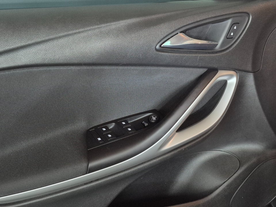 Opel Astra 1,6 CDTi 136 Enjoy Sports Tourer 5d