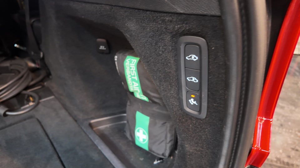 Volvo XC90 2,0 T8 ReCharge Ultimate Dark aut. AWD 7prs 5d