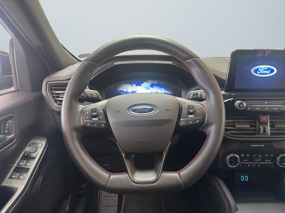 Ford Kuga 2,5 HEV ST-Line X CVT 5d