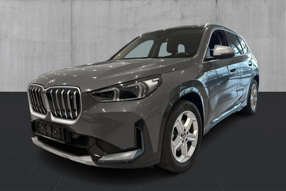 BMW iX1 xDrive30 X-Line 5d