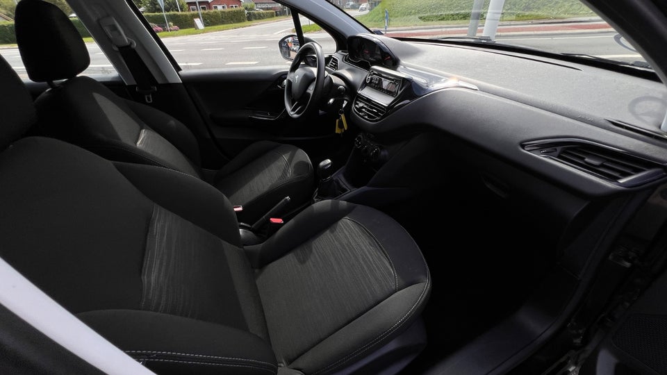 Peugeot 208 1,0 VTi Access 5d