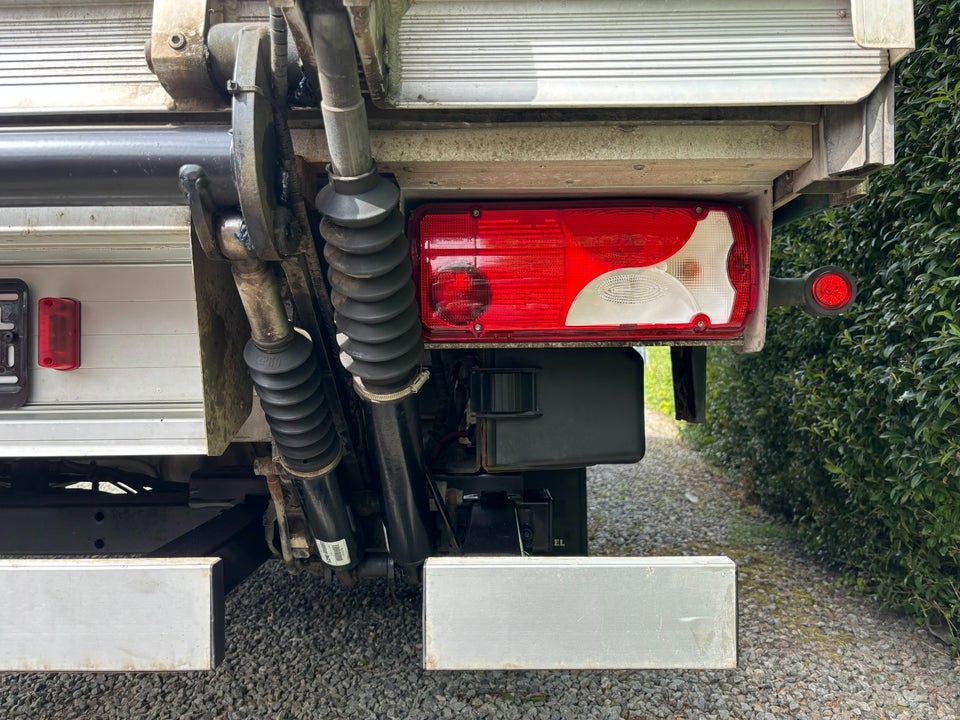 Mercedes Sprinter 319 3,0 CDi A3 Chassis aut. RWD 2d