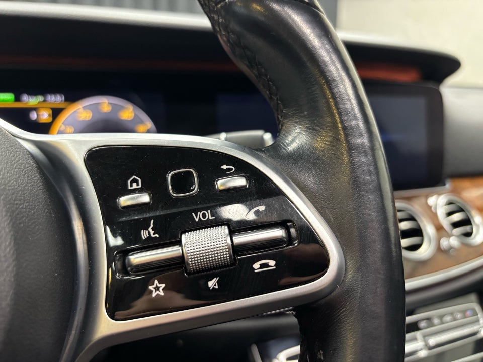 Mercedes E300 de 2,0 Advantage stc. aut. 5d