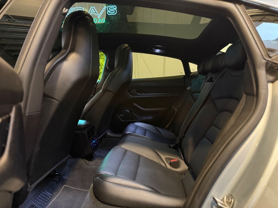 Porsche Taycan 4S Performance+ 4d