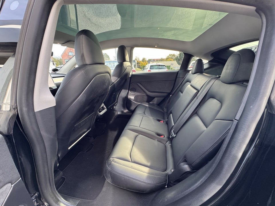 Tesla Model Y RWD 5d