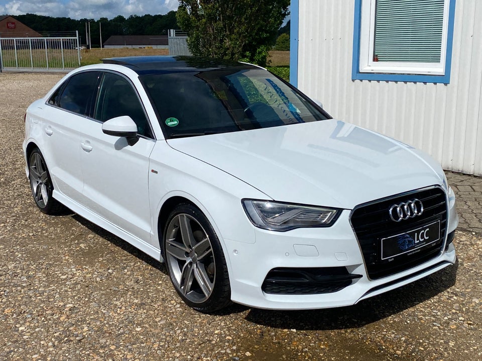 Audi A3 2,0 TDi 150 S-line 4d