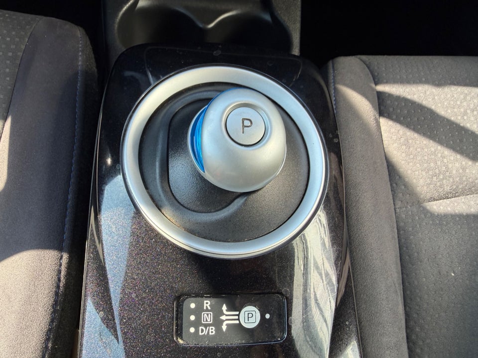 Nissan Leaf 24 Acenta 5d