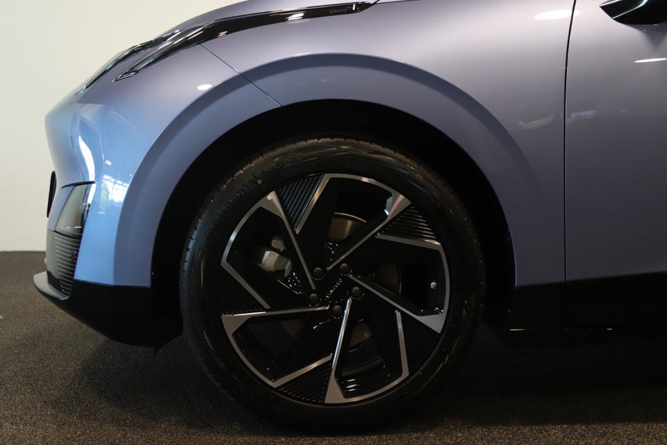 Lynk & Co 02 More 5d