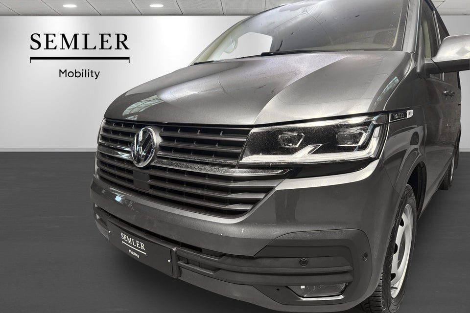 VW Transporter 2,0 TDi 204 Kassevogn DSG kort