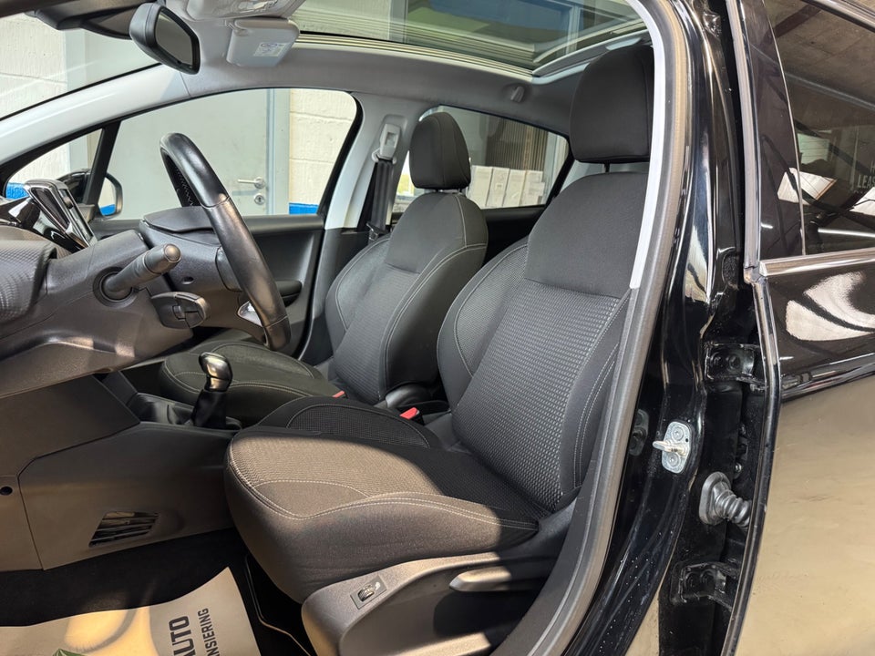 Peugeot 208 1,5 BlueHDi 100 Infinity Sky 5d