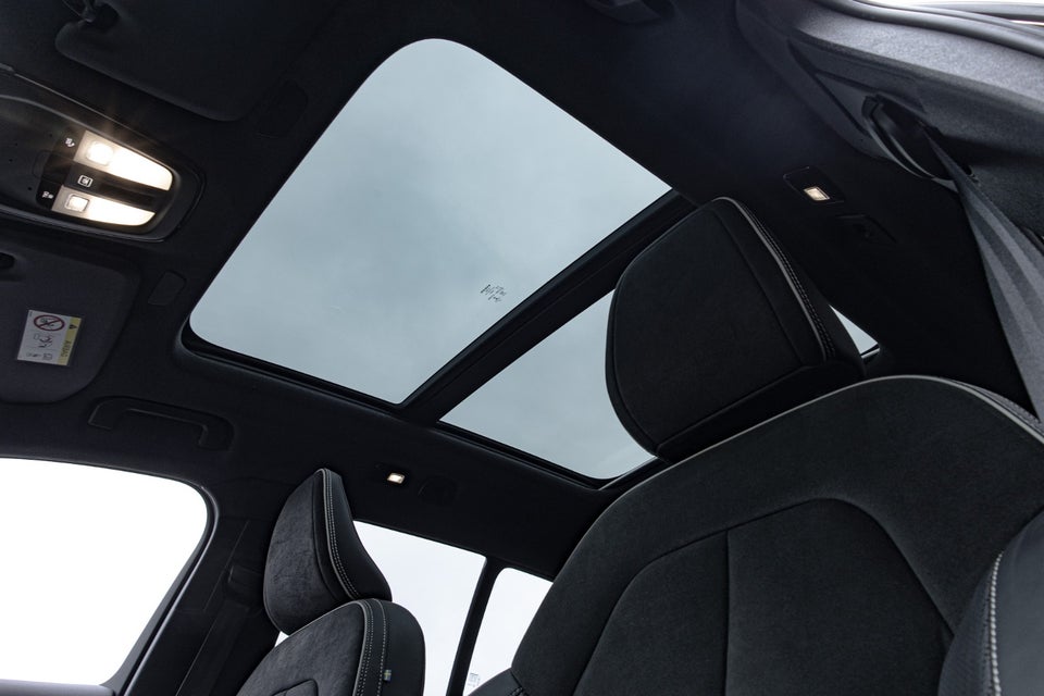 Volvo XC40 P8 ReCharge Twin Pro 5d