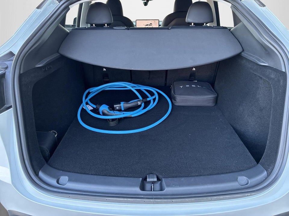 Tesla Model Y RWD 5d