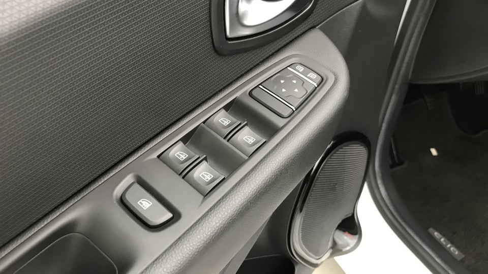 Renault Clio IV 0,9 TCe 90 Zen Sport Tourer 5d