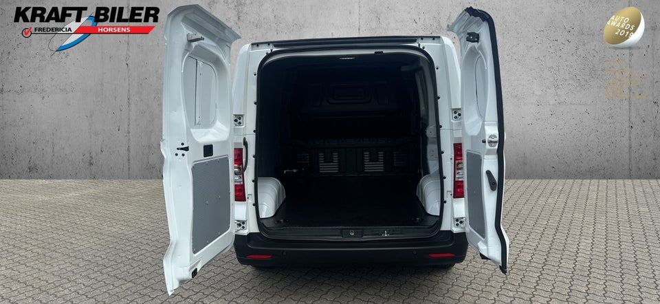 Maxus e-Deliver 3 50 Cargo Van SWB