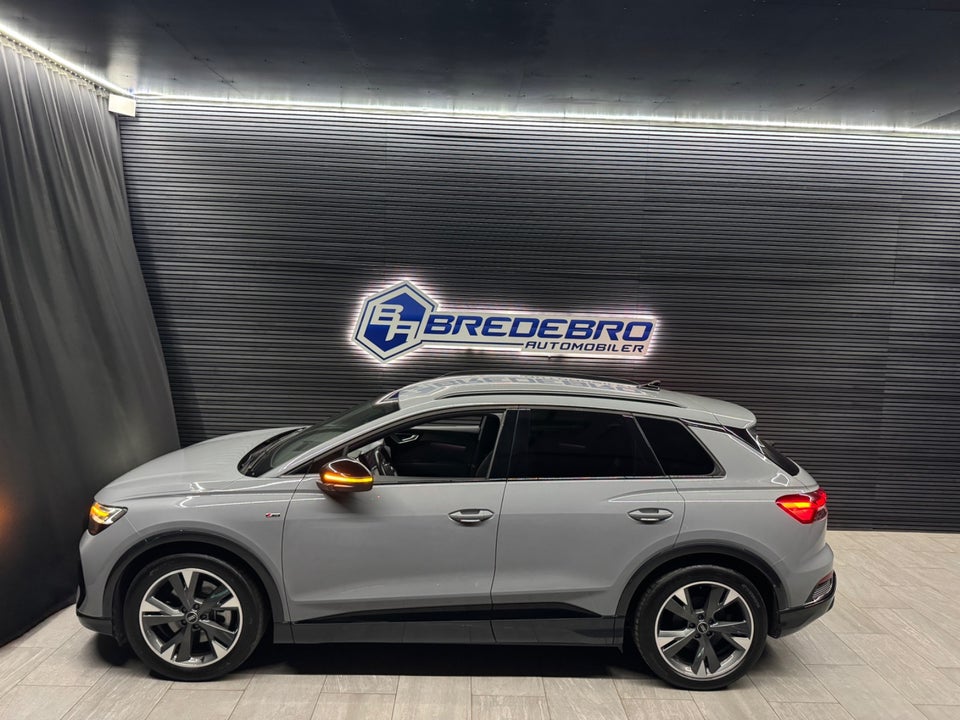 Audi Q4 e-tron 45 S-line 5d