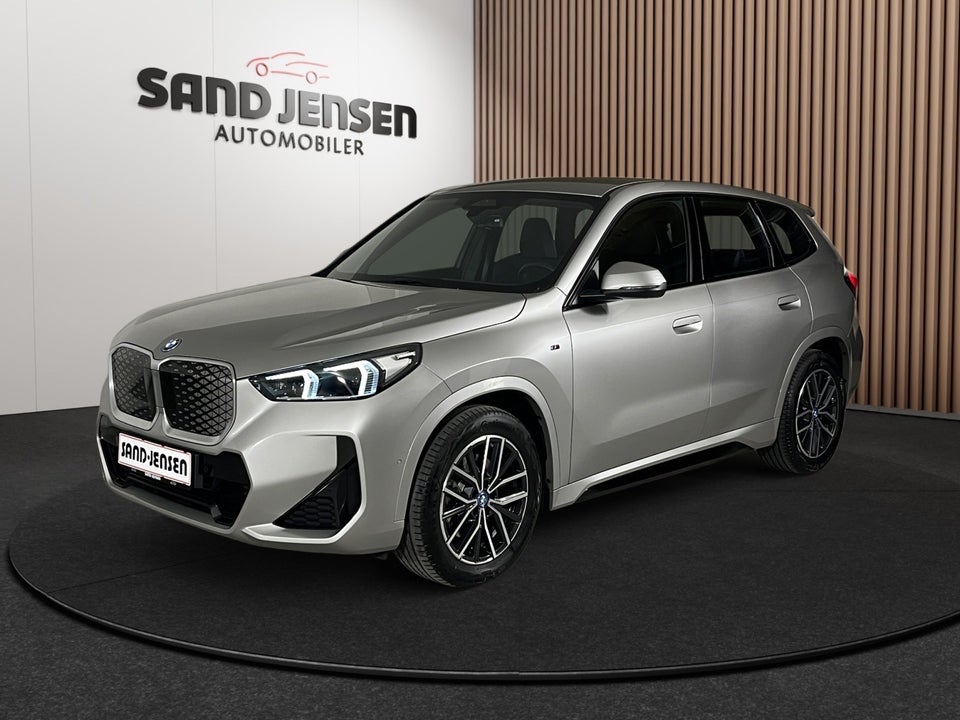 BMW iX1 xDrive30 M-Sport 5d