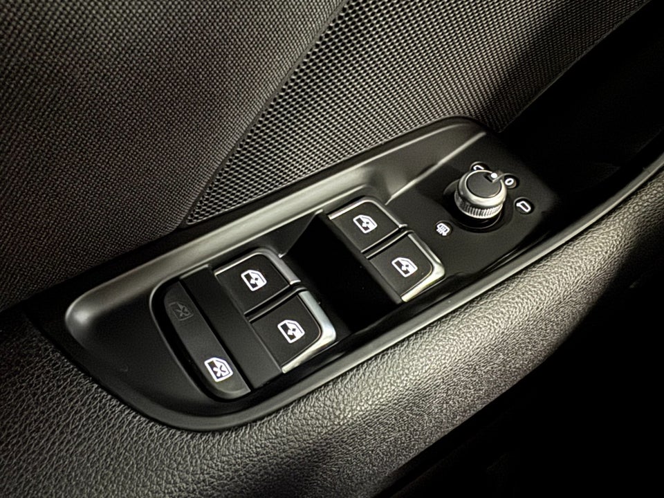 Audi A3 35 TFSi S-line Sportback S-tr. 5d