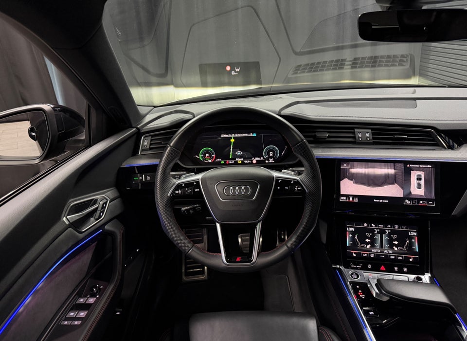 Audi Q8 e-tron 55 S-line Black Edition quattro 5d