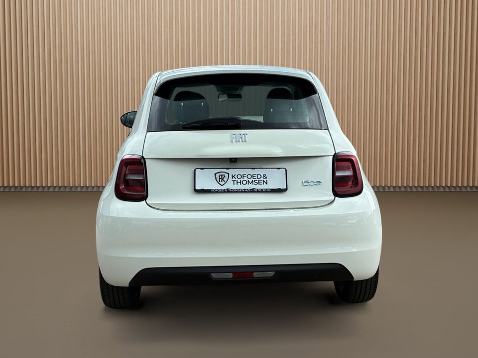 Fiat 500e 42 Icon 3d