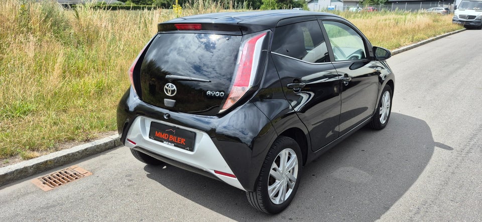Toyota Aygo 1,0 VVT-i x-black II 5d