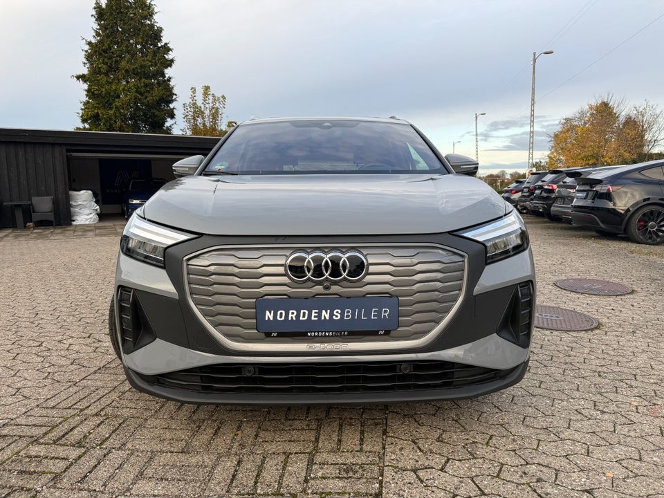 Audi Q4 e-tron 45 quattro 5d