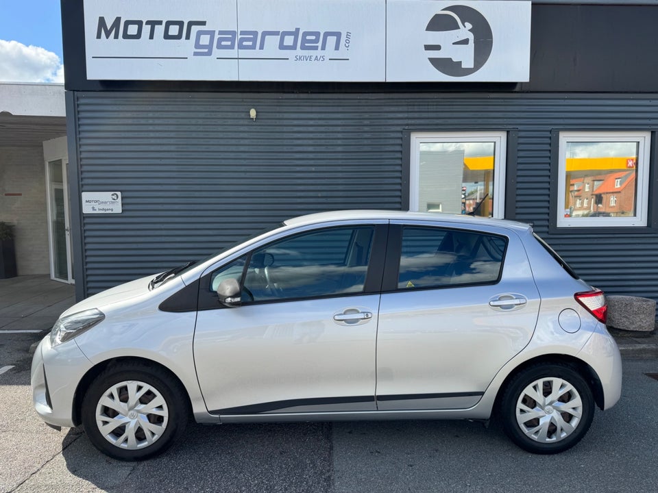 Toyota Yaris 1,0 VVT-i T2 5d