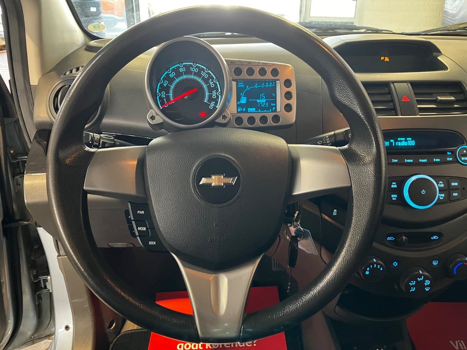 Chevrolet Spark 1,0 LS 5d