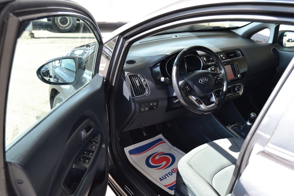 Kia Rio 1,2 CVVT Premium 5d