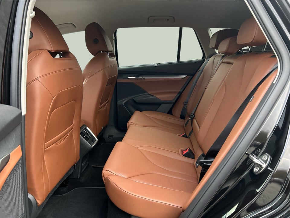 Skoda Enyaq 85 iV Advanced 5d