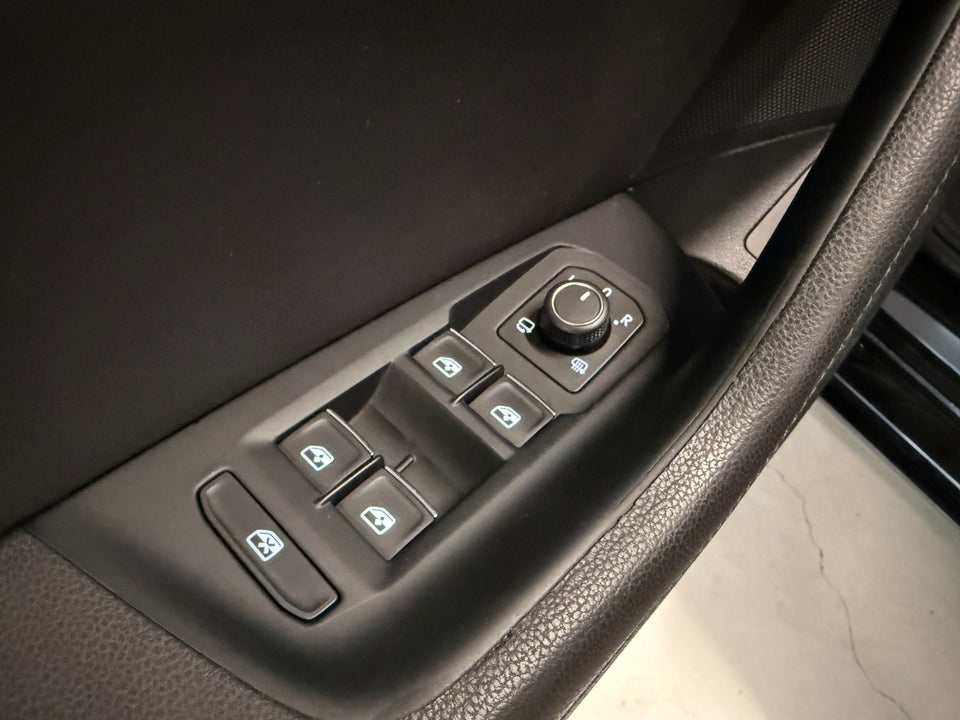 VW Passat 2,0 TDi 150 Highline Variant DSG 5d