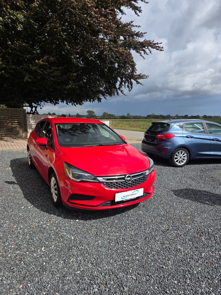 Opel Astra 1,0 T 105 Enjoy 5d