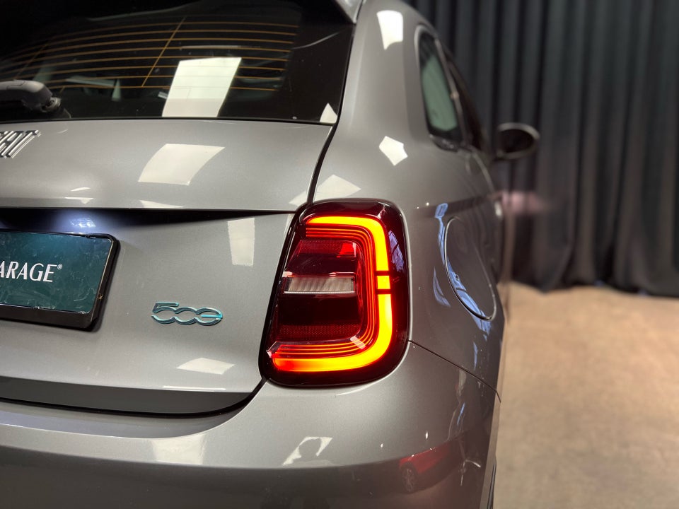 Fiat 500e 42 Icon Plus 3d