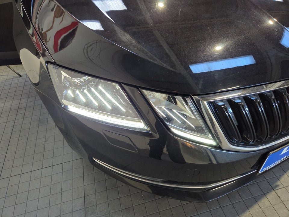 Skoda Octavia 1,6 TDi 115 Style Combi DSG 5d