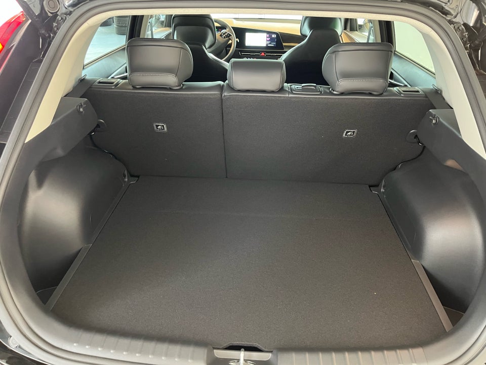 Kia Niro 64 EV Prestige 5d