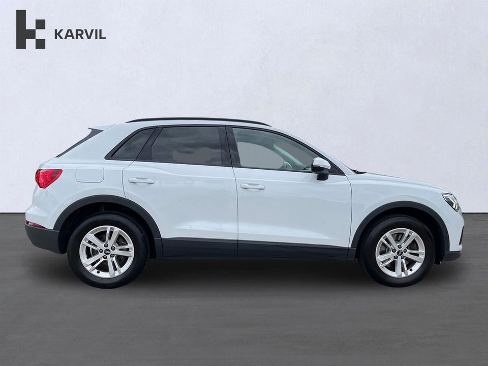 Audi Q3 45 TFSi e Attitude plus S-tr. 5d