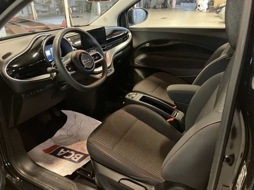 Fiat 500e 42 Icon Cabrio 2d