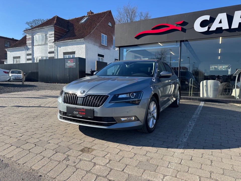 Skoda Superb 2,0 TDi 150 Style DSG 5d