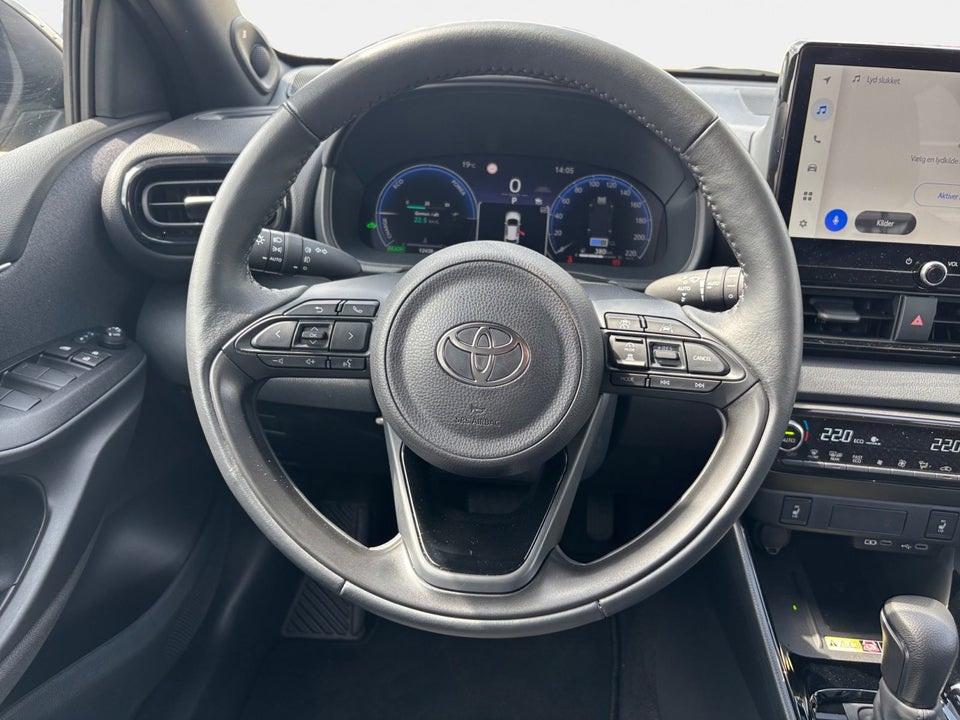 Toyota Yaris 1,5 Hybrid Executive e-CVT 5d