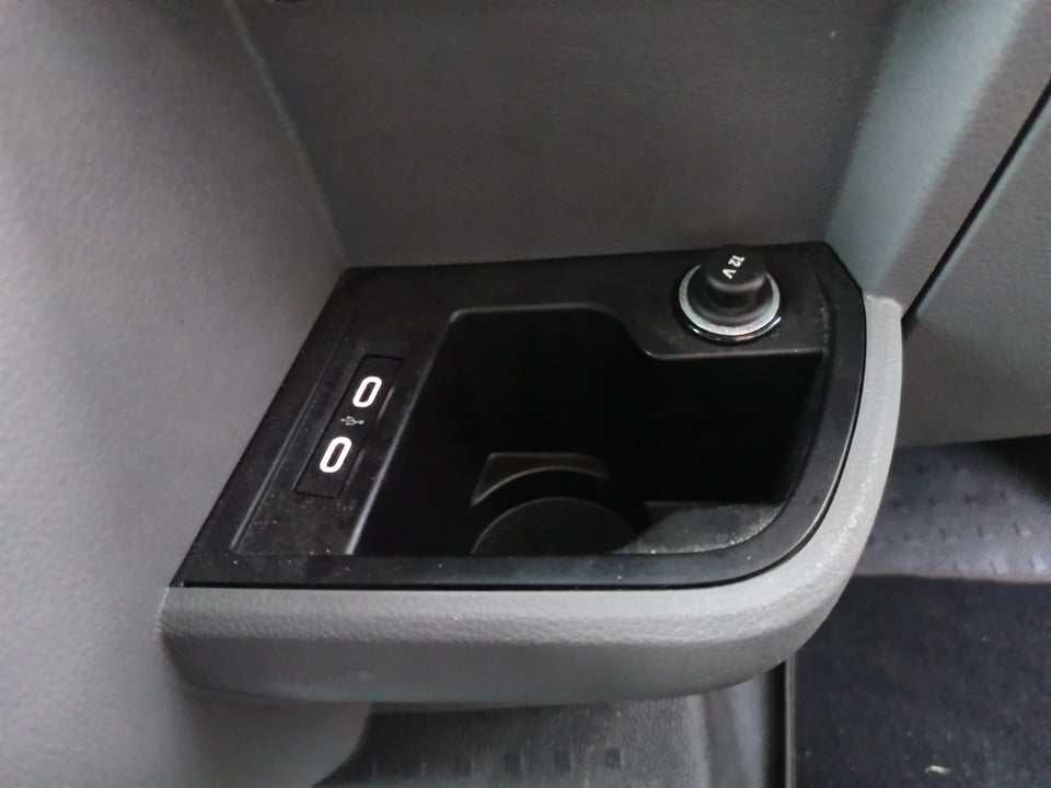 VW Transporter 2,0 TDi 150 Kassevogn DSG lang