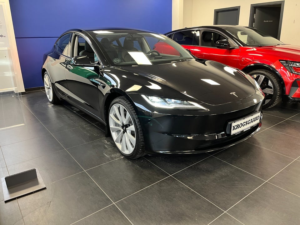 Tesla Model 3 RWD 4d