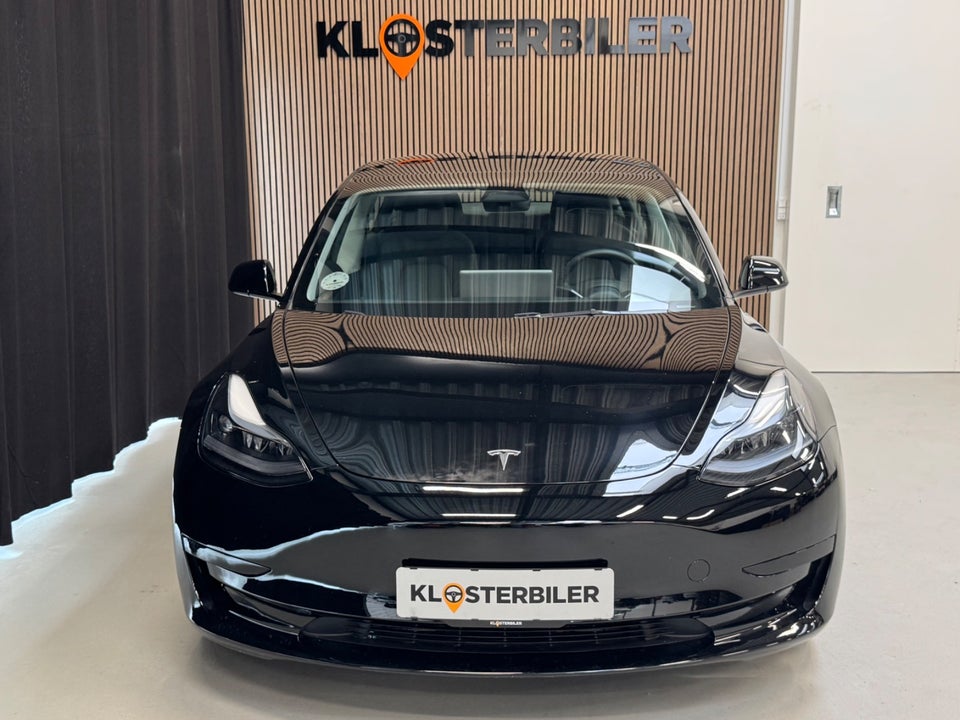 Tesla Model 3 Standard Range+ RWD 4d